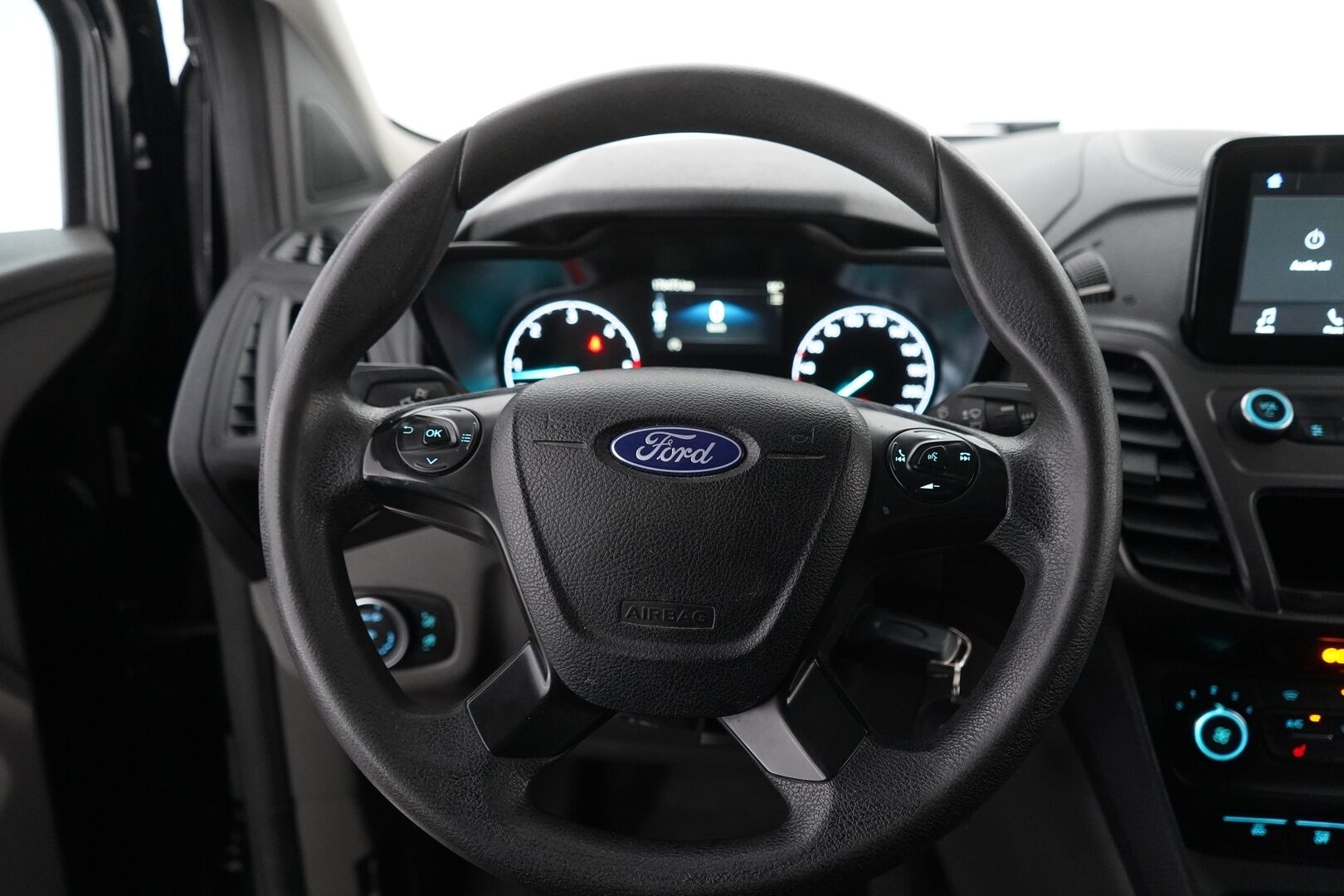 Ford Transit Connect 2019 230 1,5 TDCi 120 hv A8 Trend L2 - Webasto | Vetokoukku | Pitkä | Tutkat | 3 hlö | Seuraava katsastus 05/28 | 2xrenkaat