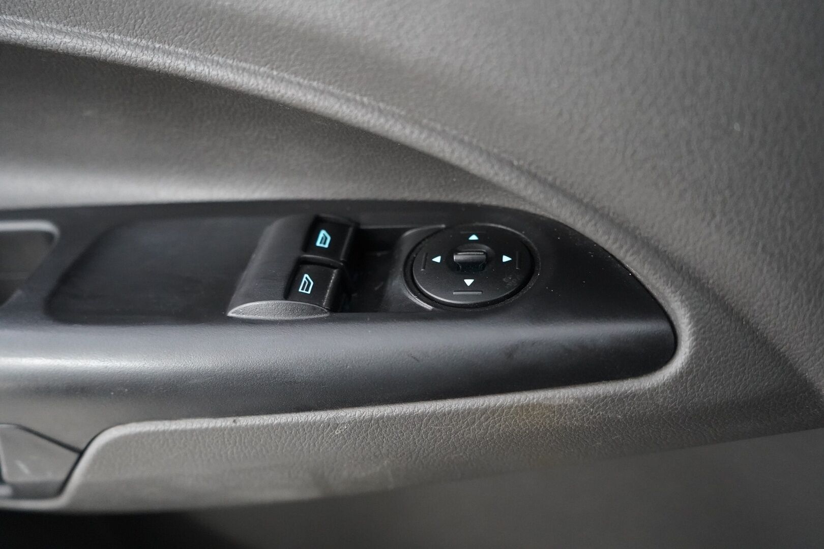 Ford Transit Connect 2019 230 1,5 TDCi 120 hv A8 Trend L2 - Webasto | Vetokoukku | Pitkä | Tutkat | 3 hlö | Seuraava katsastus 05/28 | 2xrenkaat