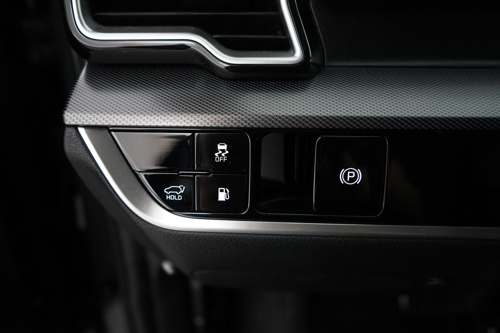 Kia Sportage 2023 1,6 T-GDI AWD Plug-in Hybrid GT-Line At 265hv *Ilmastoidut nahat / 360° / ACC / Koukku / H&K* - 3,99 % KORKOTARJOUS TÄHÄN AUTOON - 2x Hyvät renkaat ja vanteet / Merkkihuollot 