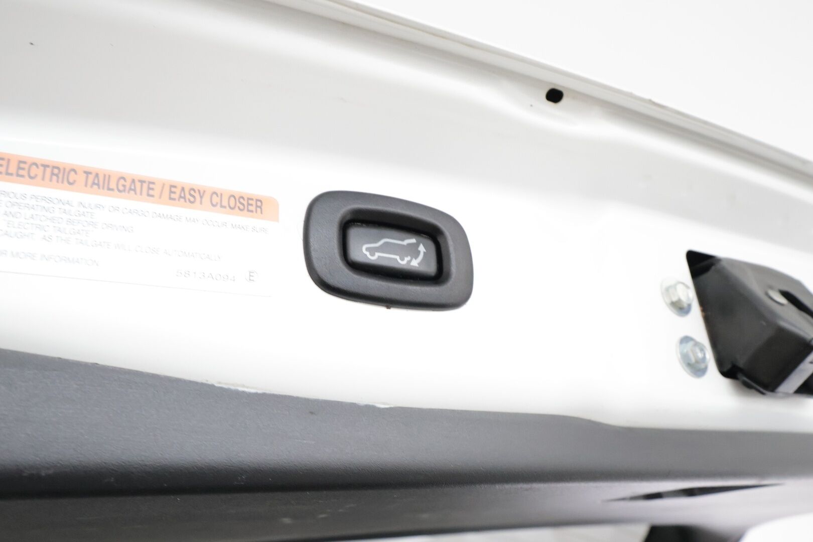 Mitsubishi Outlander PHEV 2021 Business Black 4WD * ACC / Timantti nahat / 360° /  LED /  Kaistavahti / Power Sound System /  Keyless * - 2x Latauskaapelit / Merkkihuollettu / Kahdet renkaat