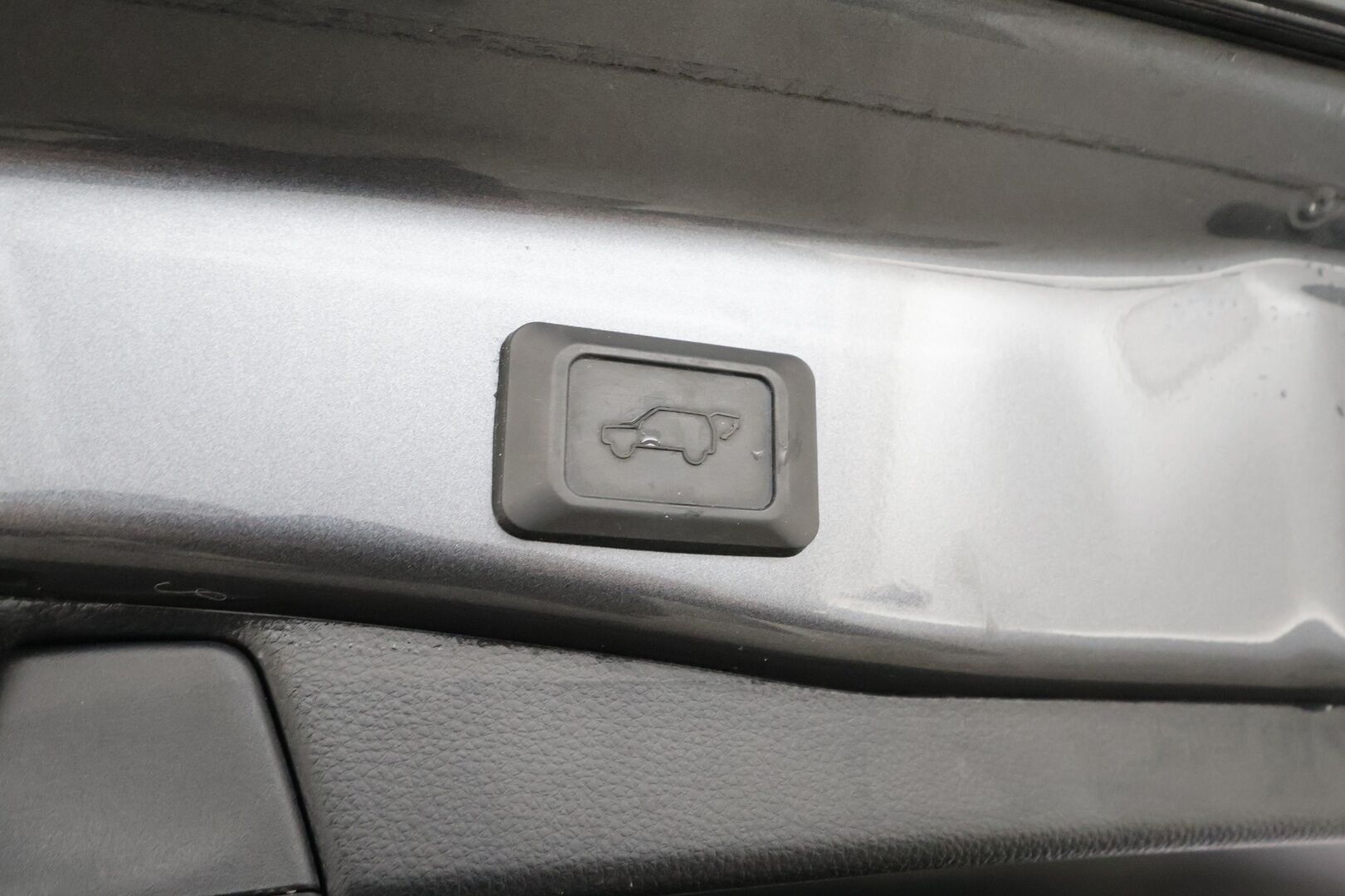 Toyota RAV4 2021 Plug-in hybrid 2,5 AWD-i Premium - | ACC | Koukku | HUD | 360° | JBL | Ilmastoidut sähkönahat | Muistipenkki | Navi | Apple & Android | LTA | BSM | 2x renkaat aluin | 