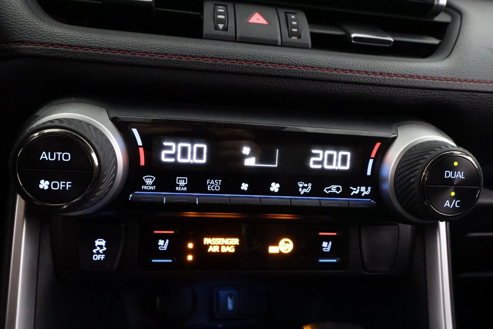 Toyota RAV4 2021 Plug-in hybrid 2,5 AWD-i Premium - | ACC | Koukku | HUD | 360° | JBL | Ilmastoidut sähkönahat | Muistipenkki | Navi | Apple & Android | LTA | BSM | 2x renkaat aluin | 