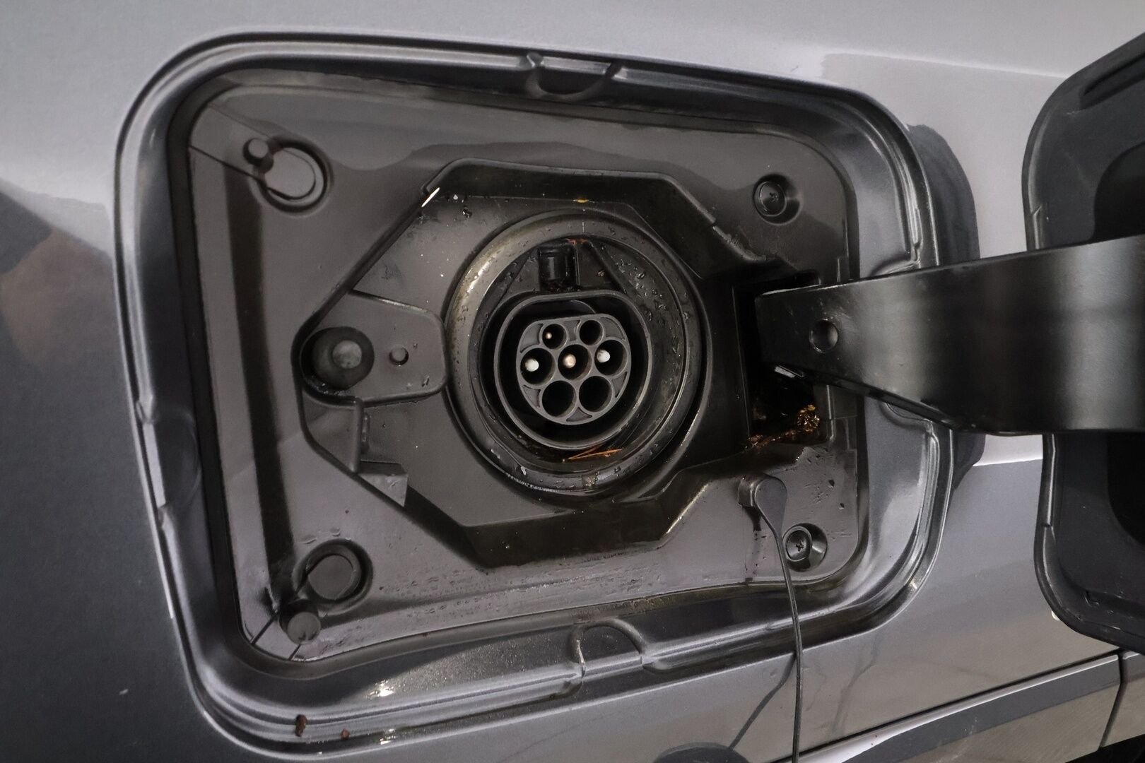 Toyota RAV4 2021 Plug-in hybrid 2,5 AWD-i Premium - | ACC | Koukku | HUD | 360° | JBL | Ilmastoidut sähkönahat | Muistipenkki | Navi | Apple & Android | LTA | BSM | 2x renkaat aluin | 