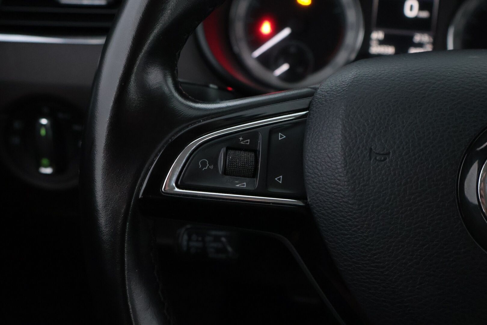 Skoda Octavia 2016 Combi 2,0 TDI 184 4x4 L&K DSG Autom. - YritysOutlet - Myydään vain yrityksille - – Tämä auto myydään YritysOutlet -valikoimasta vain yritykselle