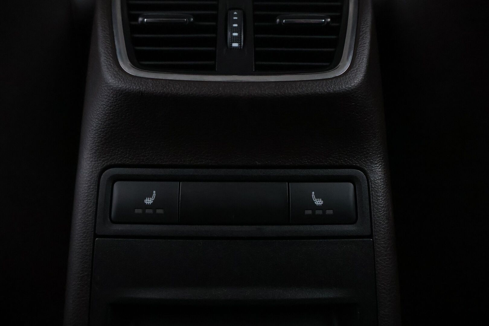 Skoda Octavia 2016 Combi 2,0 TDI 184 4x4 L&K DSG Autom. - YritysOutlet - Myydään vain yrityksille - – Tämä auto myydään YritysOutlet -valikoimasta vain yritykselle