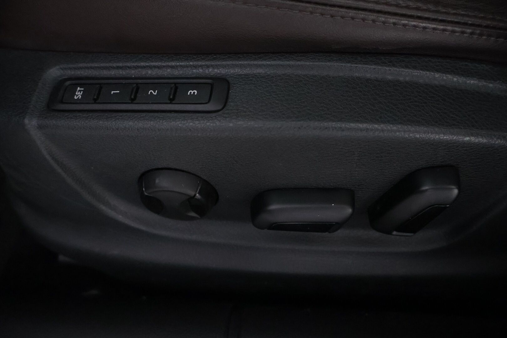 Skoda Octavia 2016 Combi 2,0 TDI 184 4x4 L&K DSG Autom. - YritysOutlet - Myydään vain yrityksille - – Tämä auto myydään YritysOutlet -valikoimasta vain yritykselle