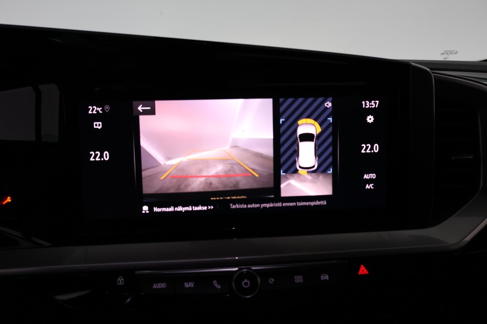 Opel Mokka 2021 Ultimate Plus 136 automaatti - Adapt.Vakkari / Digimittari / Merkkihuollot / 360-Kamera / LUX LED / Nahka-Alcantara / Ratinlämmitys / Huippuvarusteet!