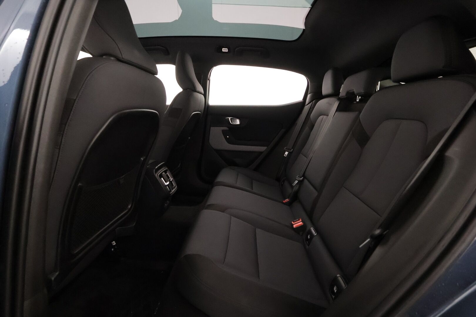 Polestar 2 2022 Long Range Single Motor, 170kW, 78kWh - | ACC | ILP | Koukku | Pilot&Plus | 360-Kamera | Pixel LED | H/K | Muistipenkki | Lasikatto | Sporttipenkit | Keyless | Merkkihuollettu | Kahdet Renkaat |