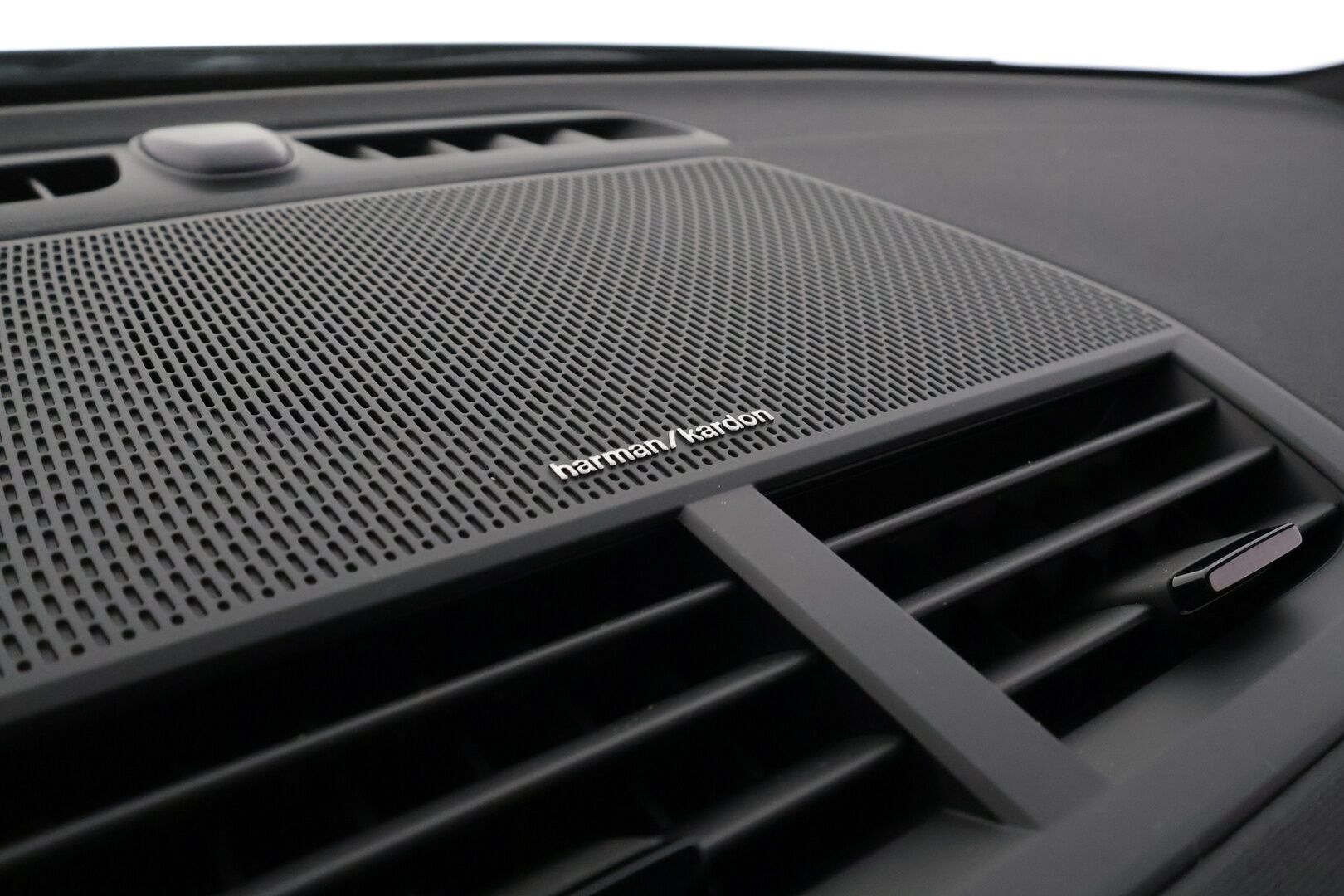Polestar 2 2022 Long Range Single Motor, 170kW, 78kWh - | ACC | ILP | Koukku | Pilot&Plus | 360-Kamera | Pixel LED | H/K | Muistipenkki | Lasikatto | Sporttipenkit | Keyless | Merkkihuollettu | Kahdet Renkaat |