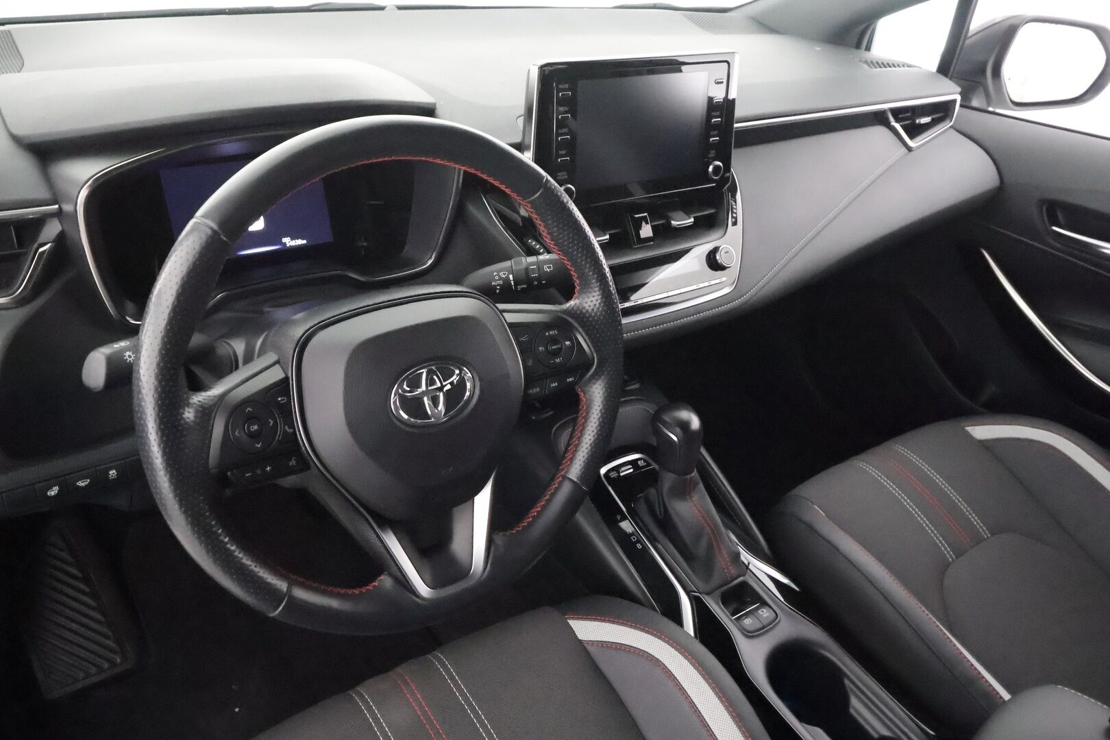 Toyota Corolla 2021 Touring Sports 1.8 Hybrid GR-Sport - | ACC | LED | P.Kamera | Kaistavahti | Keyless | Ratinlämmitys | Apple&Android | Kahdet renkaat |  Merkkihuollot |