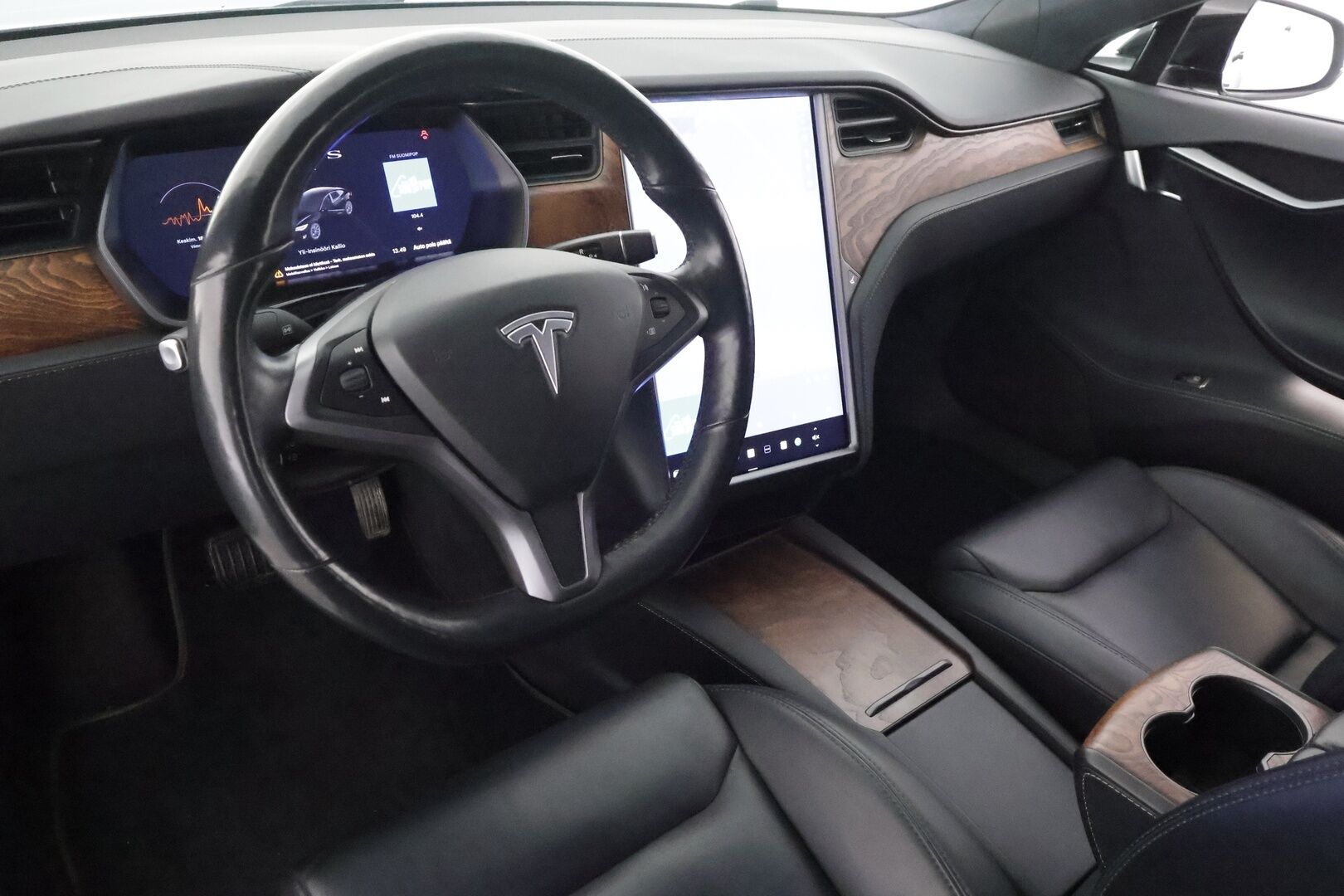 Tesla Model S 2020 Long Range AWD - | Lasikatto | ACC | LED | P.Kamera | Premium Audio | Muistipenkki | Navi | Kaistavahti | Keyless | 2x Latauskaapelit | Kahdet renkaat |