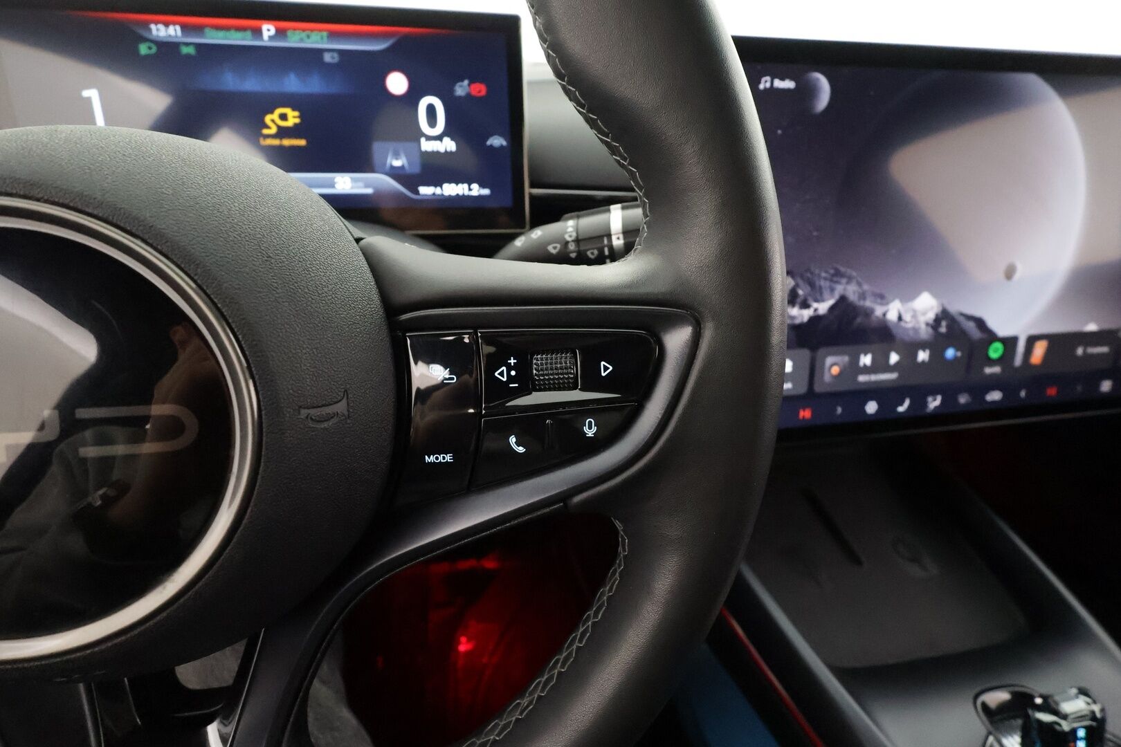 BYD Seal 2024 Excellence * Koukku / ACC / HUD / ILP / Panorama / 360° / Dynaudio / Ilmastoidut nahat / Keyless / Navi / LED / Sähköpenkit * - 1.Om Suomi-auto / Merkkihuollettu