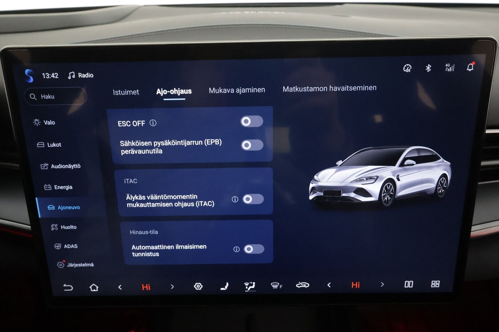 BYD Seal 2024 Excellence * Koukku / ACC / HUD / ILP / Panorama / 360° / Dynaudio / Ilmastoidut nahat / Keyless / Navi / LED / Sähköpenkit * - 1.Om Suomi-auto / Merkkihuollettu