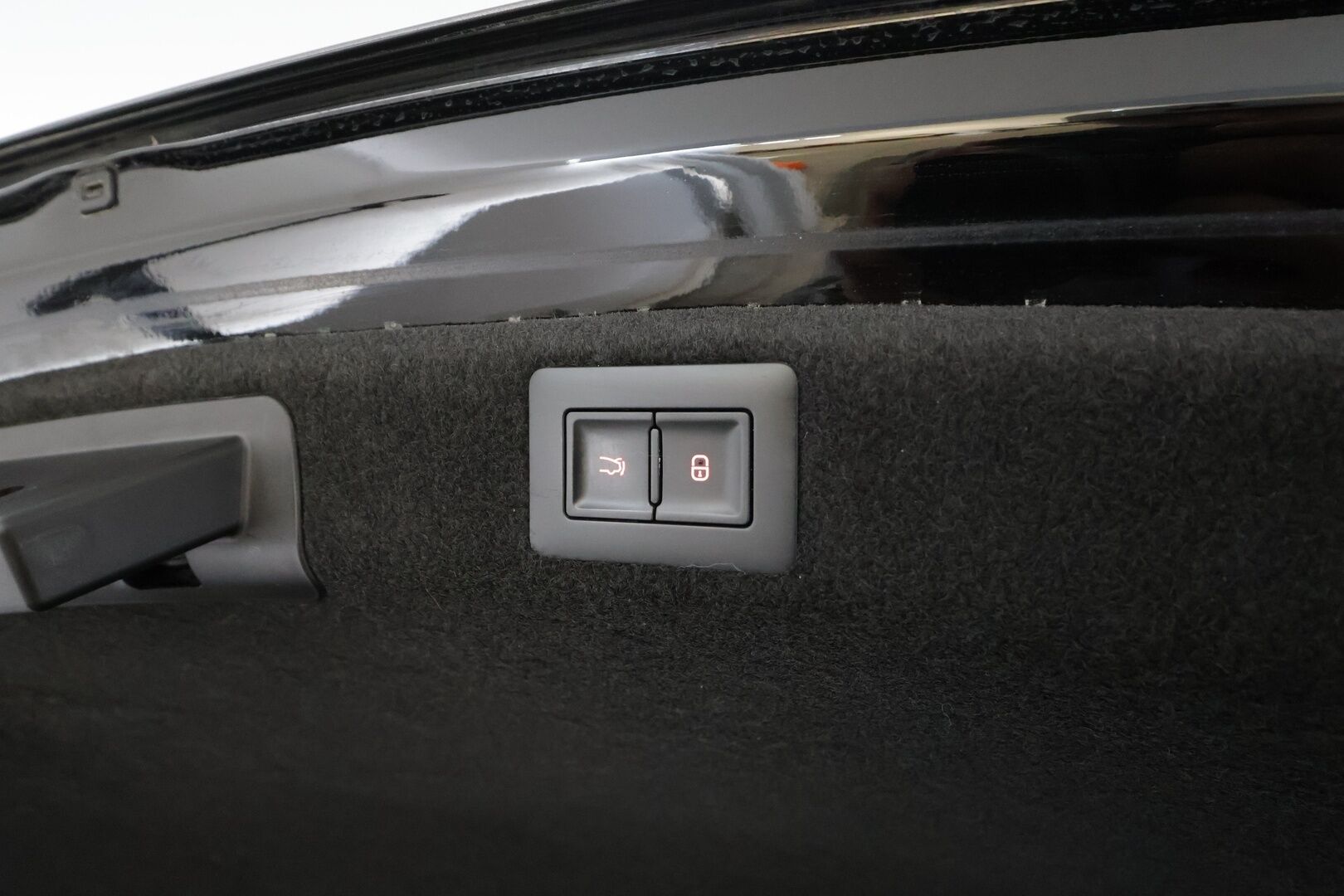 BYD Seal 2024 Excellence * Koukku / ACC / HUD / ILP / Panorama / 360° / Dynaudio / Ilmastoidut nahat / Keyless / Navi / LED / Sähköpenkit * - 1.Om Suomi-auto / Merkkihuollettu