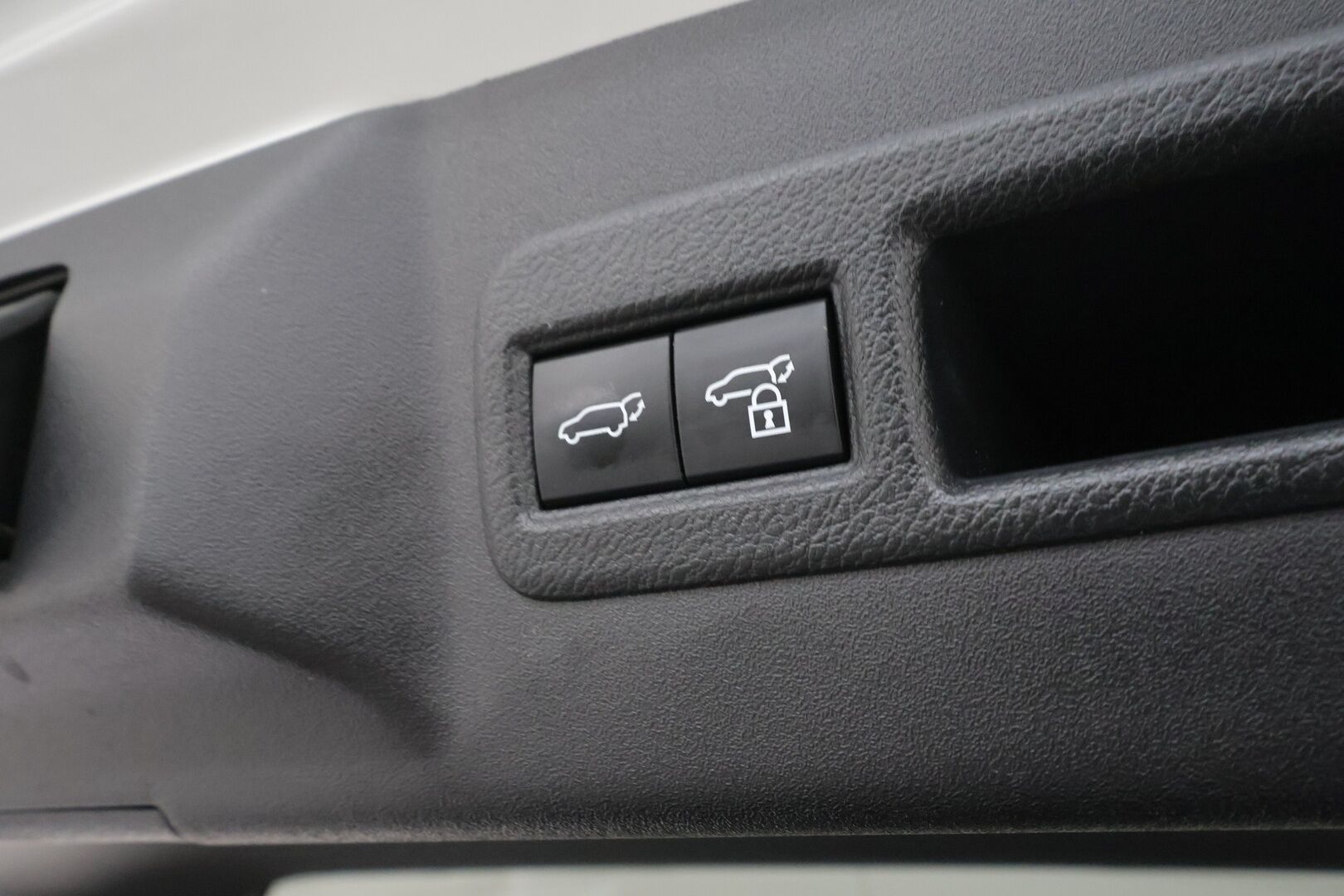 Subaru Solterra 2025 Touring Kampanja * ACC / ILP / H&K / Muistipenkki / 360° / LED / Navi / Keyless / Nahat / Ratinlämmitin / Sähköluukku * - Suomi-auto / Kahdet renkaat aluvanteilla / Merkkihuollettu / Juuri huollettu / Huippuvarusteet