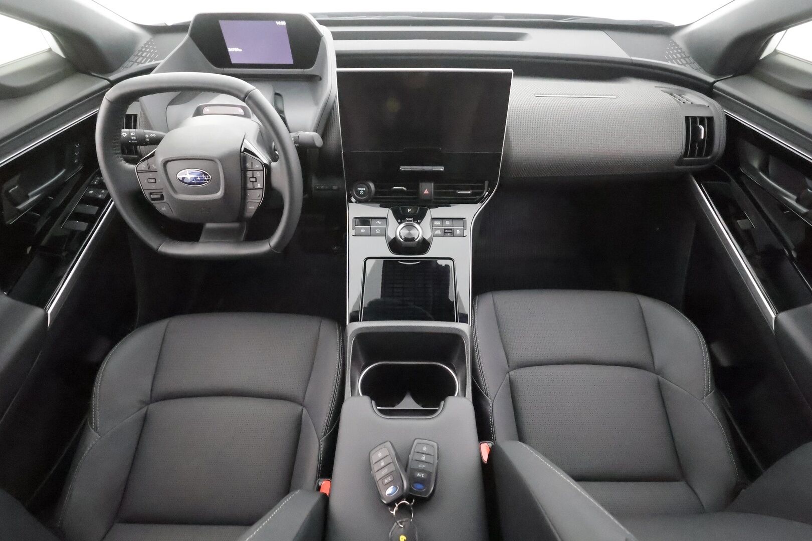Subaru Solterra 2025 Touring Kampanja * ACC / ILP / H&K / Muistipenkki / 360° / LED / Navi / Keyless / Nahat / Ratinlämmitin / Sähköluukku * - Suomi-auto / Kahdet renkaat aluvanteilla / Merkkihuollettu / Juuri huollettu / Huippuvarusteet