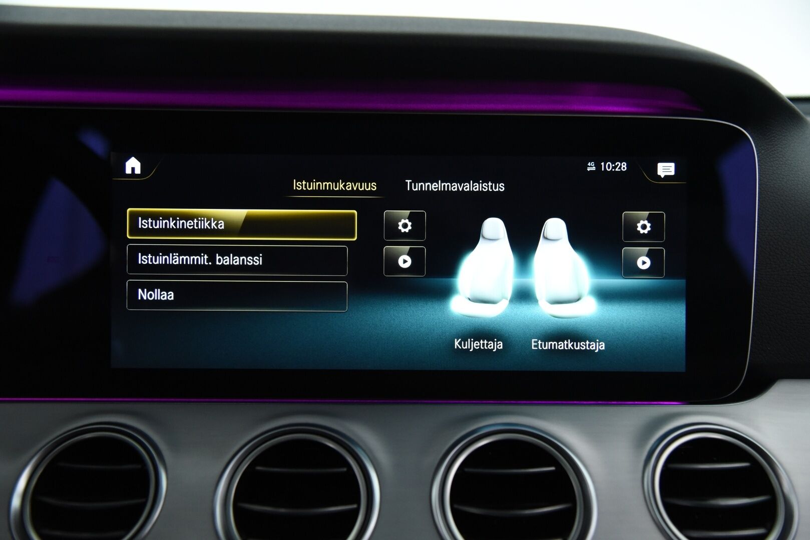 Mercedes-Benz E 2021 300 de T A Business Avantgarde EQ Power * Distronic + / Burmester / Muistipaketti / Panorama / Multibeam LED * - HUD / BLIS / DTR+Q / Soft-close / 2x vanteet