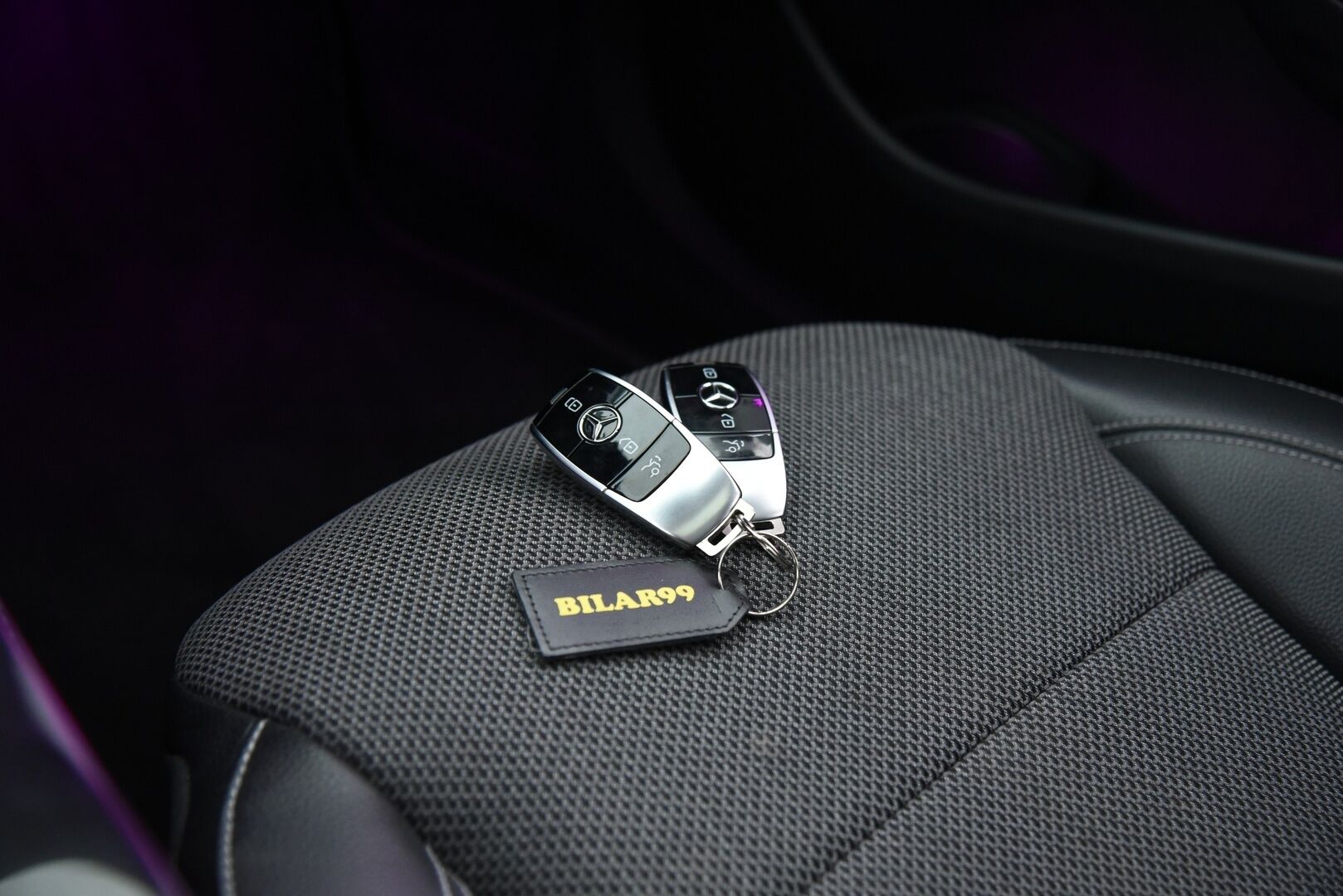 Mercedes-Benz E 2021 300 de T A Business Avantgarde EQ Power * Distronic + / Burmester / Muistipaketti / Panorama / Multibeam LED * - HUD / BLIS / DTR+Q / Soft-close / 2x vanteet