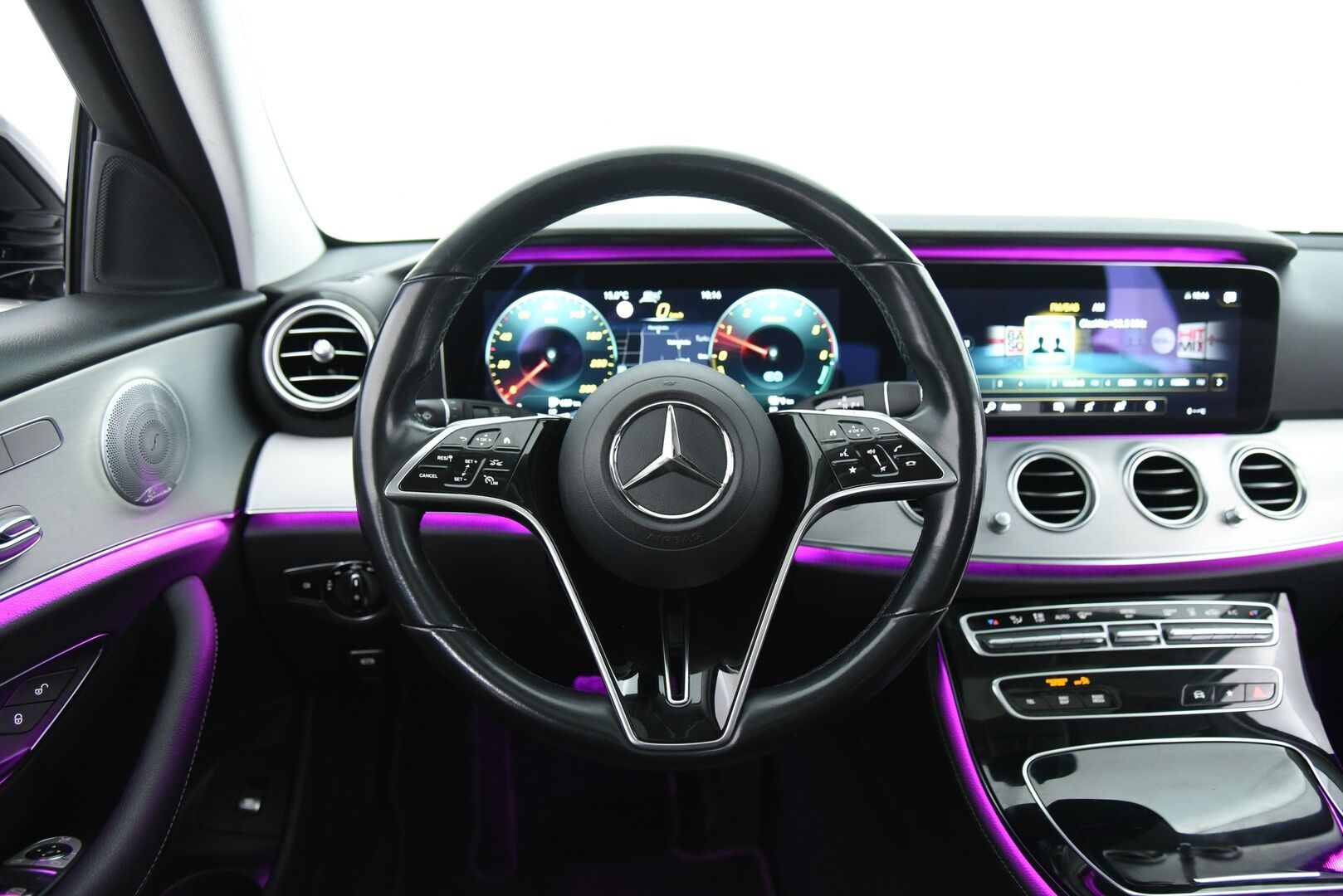 Mercedes-Benz E 2021 300 de T A Business Avantgarde EQ Power * Distronic + / Burmester / Muistipaketti / Panorama / Multibeam LED * - HUD / BLIS / DTR+Q / Soft-close / 2x vanteet
