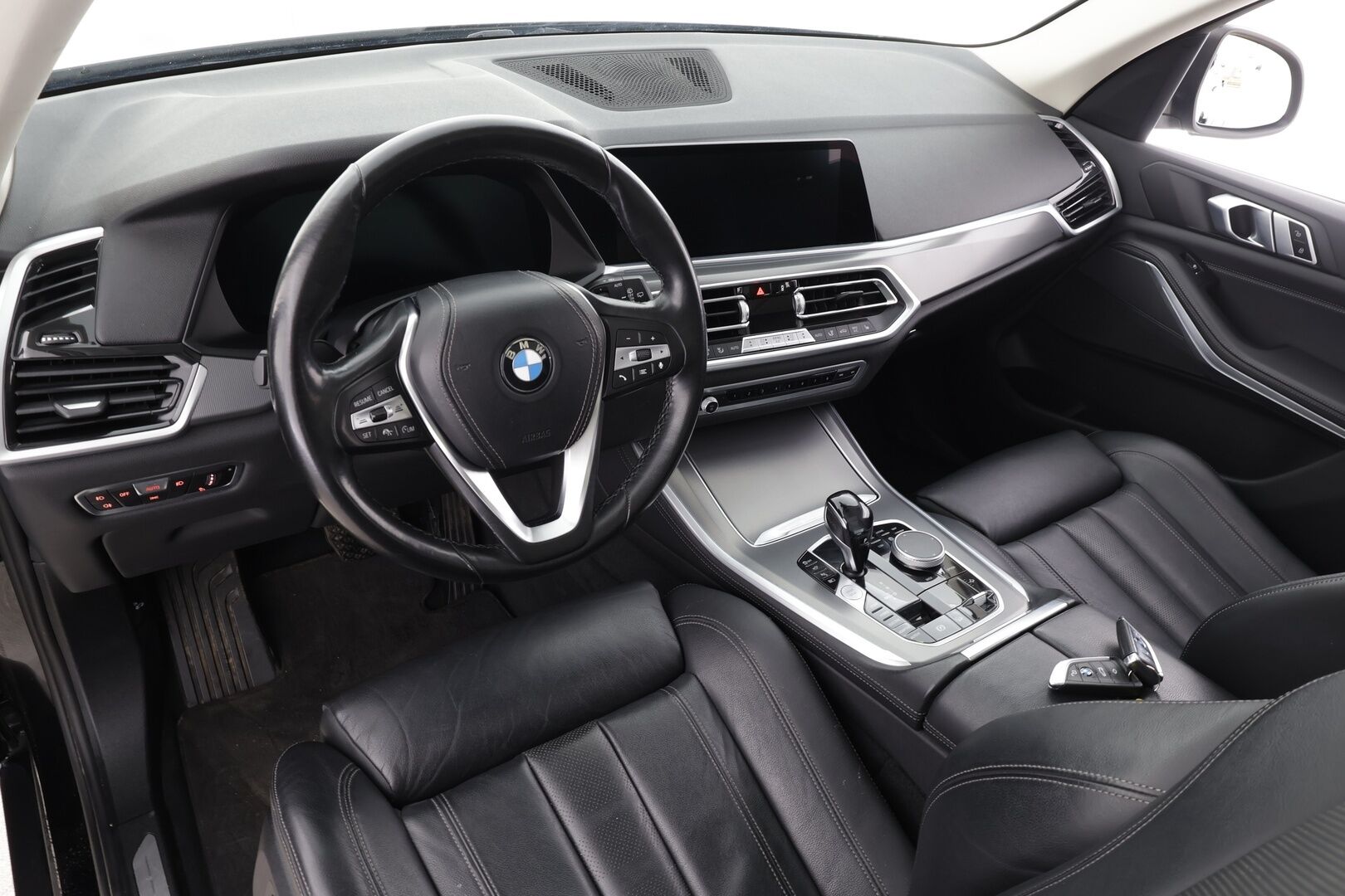 BMW X5 2021 xDrive45e * ACC / Lisälämmitin / Koukku / Panorama / Muistipenkki / 360-Kamera / LED / Sporttipenkit * - Merkkihuollettu / Kahdet Renkaat