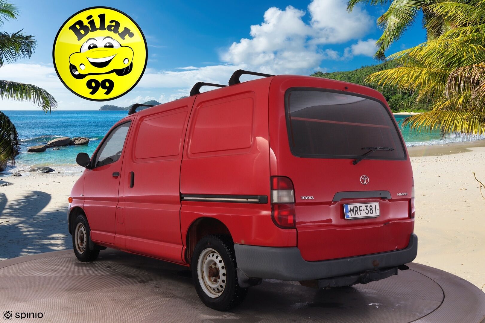 Toyota Hiace 2003 VAN 2.5TD D-4D 4ov *ALV / Lohko / Koukku / Suomiauto / Läpilastattava* - Kaksilla hyväkuntoisilla renkailla varustettu Suomiauto!