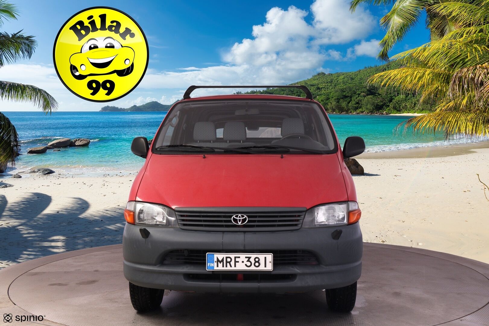 Toyota Hiace 2003 VAN 2.5TD D-4D 4ov *ALV / Lohko / Koukku / Suomiauto / Läpilastattava* - Kaksilla hyväkuntoisilla renkailla varustettu Suomiauto!