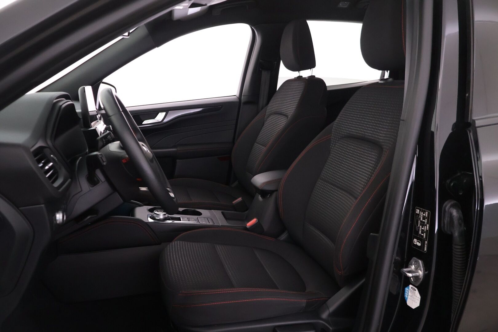 Ford Kuga 2021 Kuga Monikäyttöajoneuvo (AF) 4ov 2488cm3 - * ST-LINE | P-KAMERA | FORDPASS CONNECT | NAVI | VAKKARI *