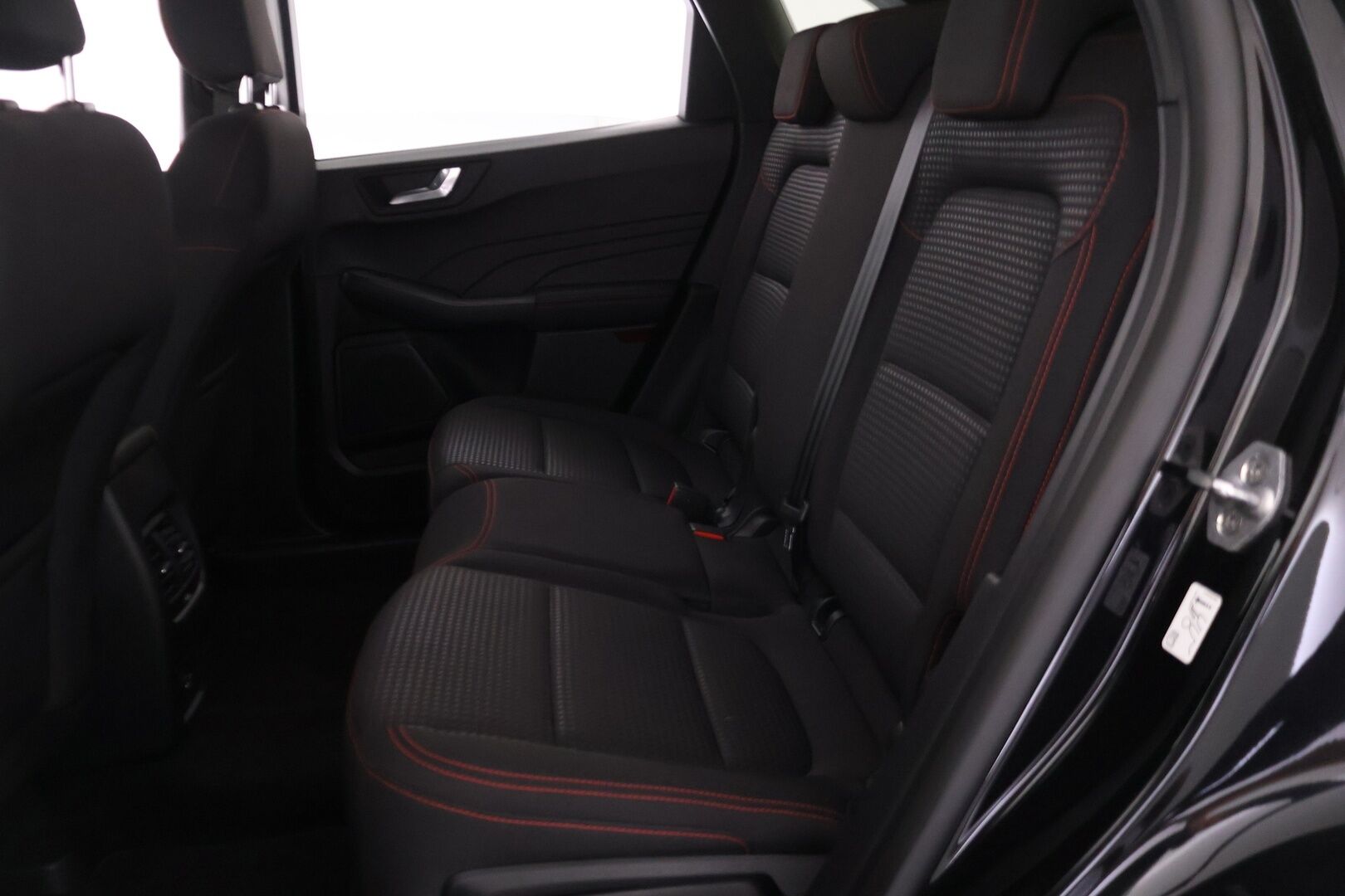 Ford Kuga 2021 Kuga Monikäyttöajoneuvo (AF) 4ov 2488cm3 - * ST-LINE | P-KAMERA | FORDPASS CONNECT | NAVI | VAKKARI *