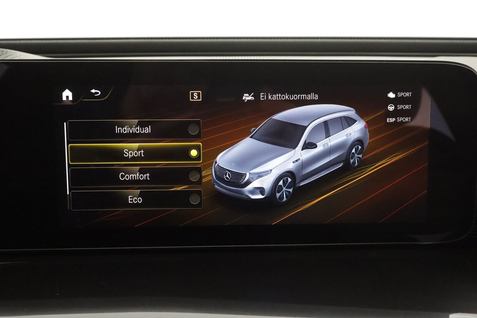 Mercedes-Benz EQC 2023 400 4MATIC Business AMG * Distronic+ / HUD / 360° / Koukku / Muistipenkit / Midline / Lasikattoluukku / Navi / KeylessGo * - Akku kuntotarkastettu SOH 98,2 % / Kahdet renkaat aluvanteilla / Merkkihuollettu