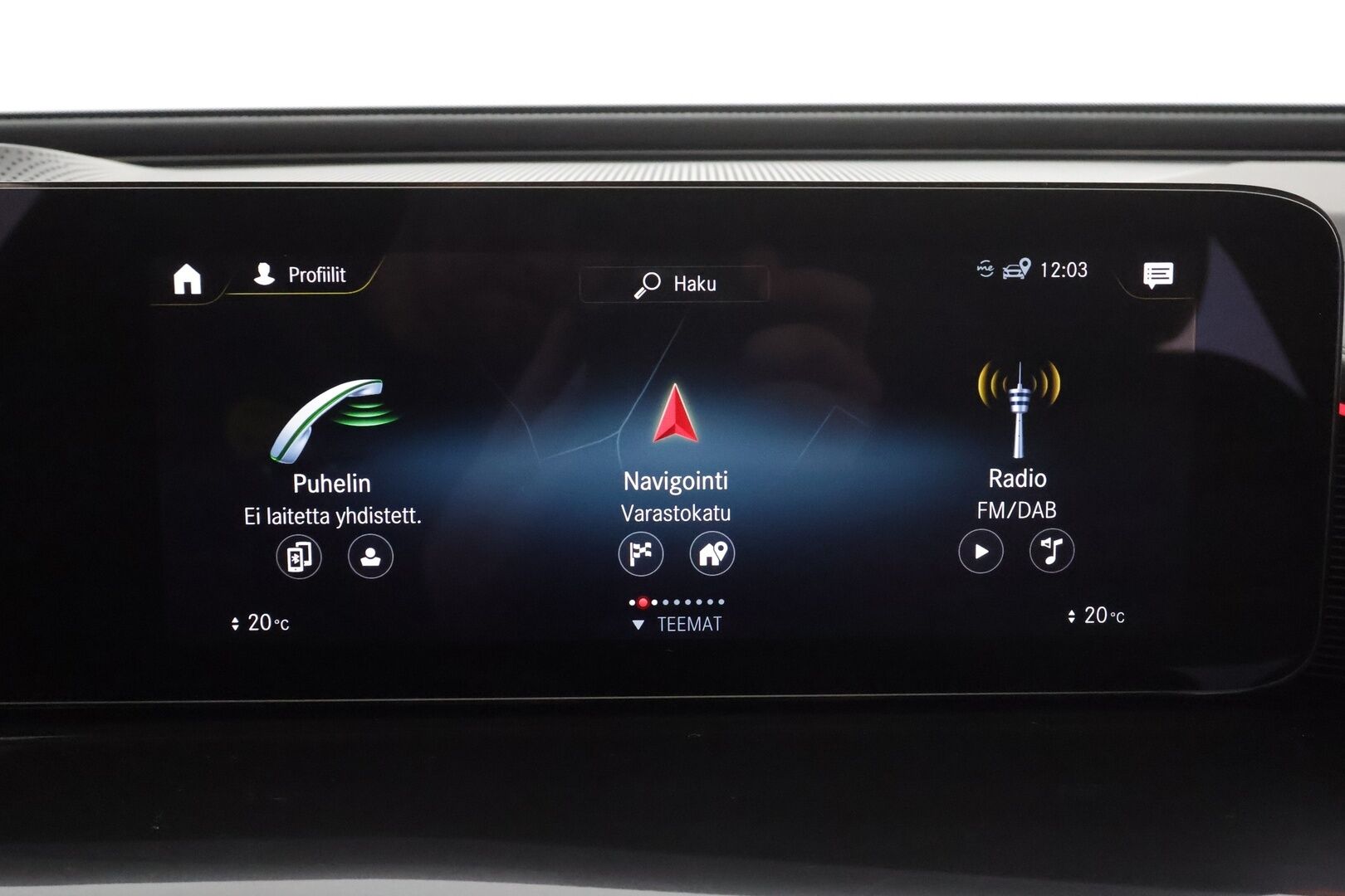 Mercedes-Benz EQC 2023 400 4MATIC Business AMG * Distronic+ / HUD / 360° / Koukku / Muistipenkit / Midline / Lasikattoluukku / Navi / KeylessGo * - Akku kuntotarkastettu SOH 98,2 % / Kahdet renkaat aluvanteilla / Merkkihuollettu