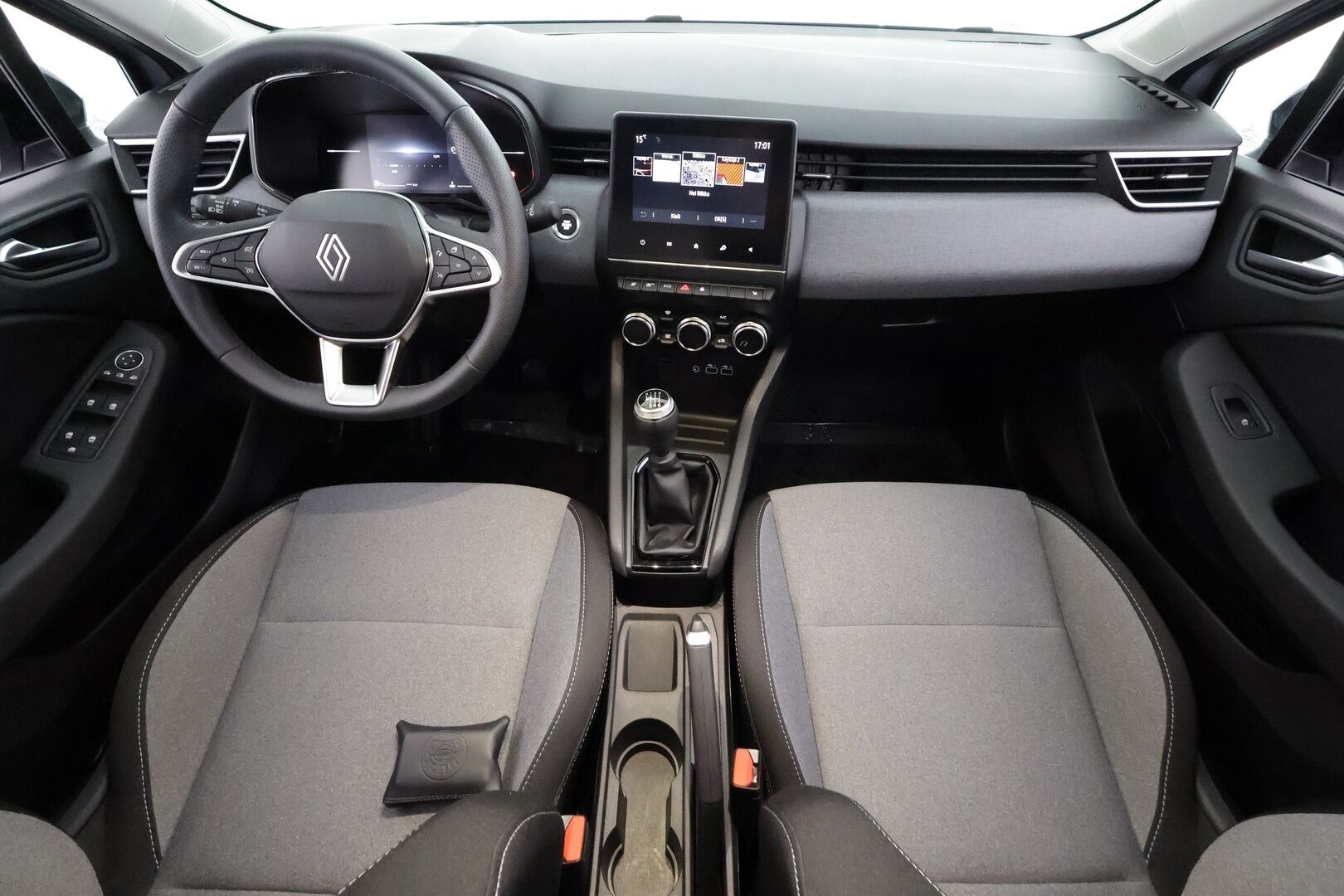 Renault Clio 2024 TCe 90 evolution - | LED | P.Tutka | Kaistavahti | Facelift | Vakkari | AppleCarPlay | Ratinlämmitys | Kahdet renkaat | Suomi-auto | Merkkihuollettu |
