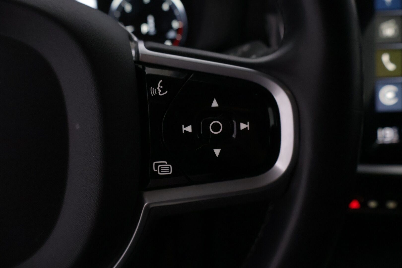 Volvo V60 Cross Country 2022 B4 AWD D-MHEV Edition aut - | ACC | LED | Webasto | Pilot Assist | CarPlay | Kamera | Autom.Pitkät | Sähkös. istuimet | Lämm.Ratti | Koukku |