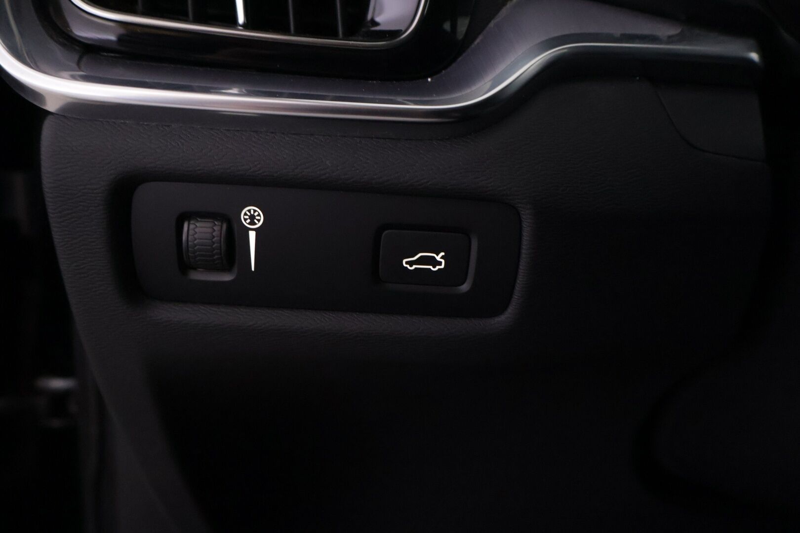 Volvo V60 Cross Country 2022 B4 AWD D-MHEV Edition aut - | ACC | LED | Webasto | Pilot Assist | CarPlay | Kamera | Autom.Pitkät | Sähkös. istuimet | Lämm.Ratti | Koukku |