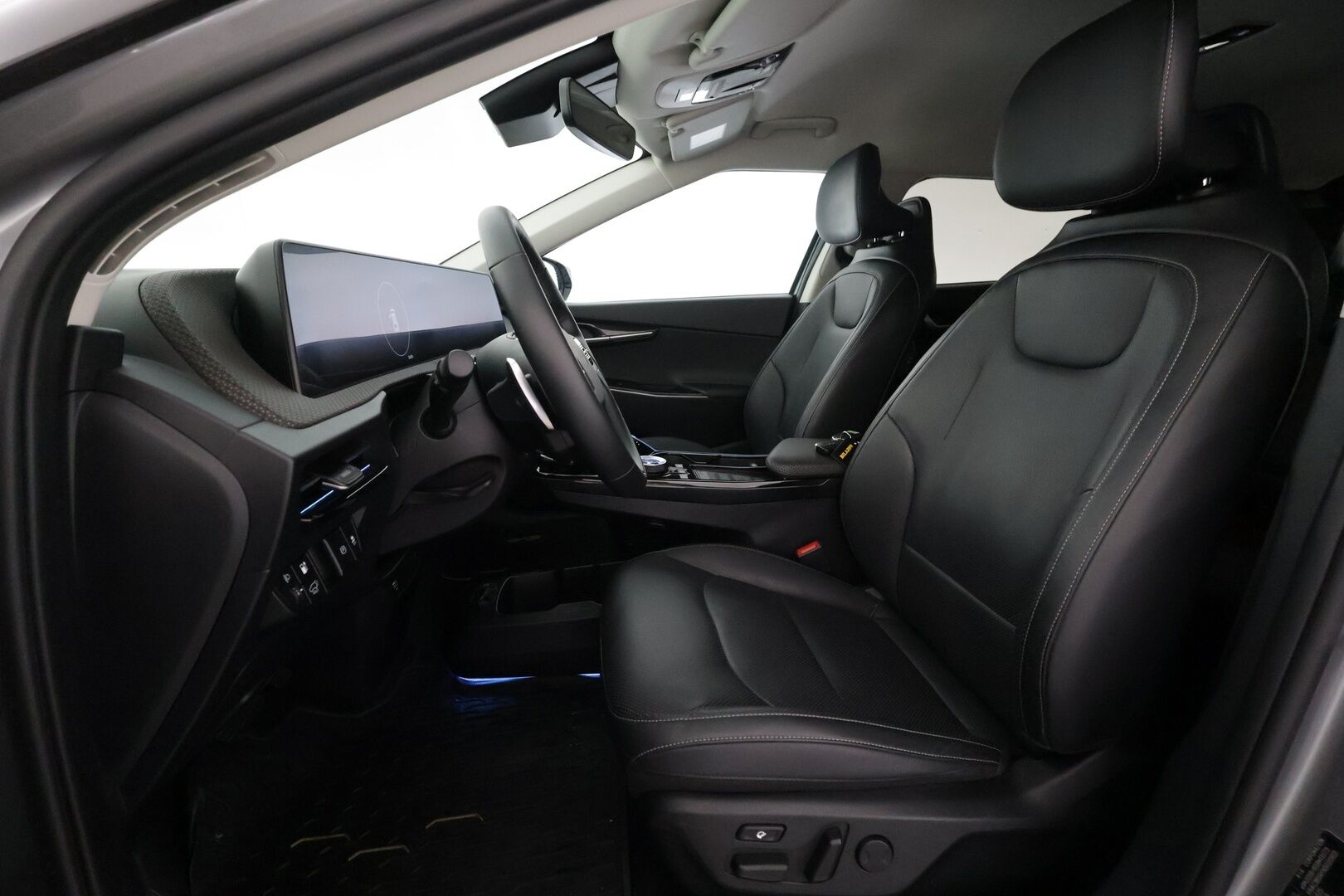 Kia EV6 2022 RWD 77 kWh - | ACC | ILP | 360° | Ilmastoidut relax nahat | Muistipenkki  | Ambient Light | HDA | BSM | CTA | Apple & Android | 2x renkaat aluin | Merkkihuollot | 