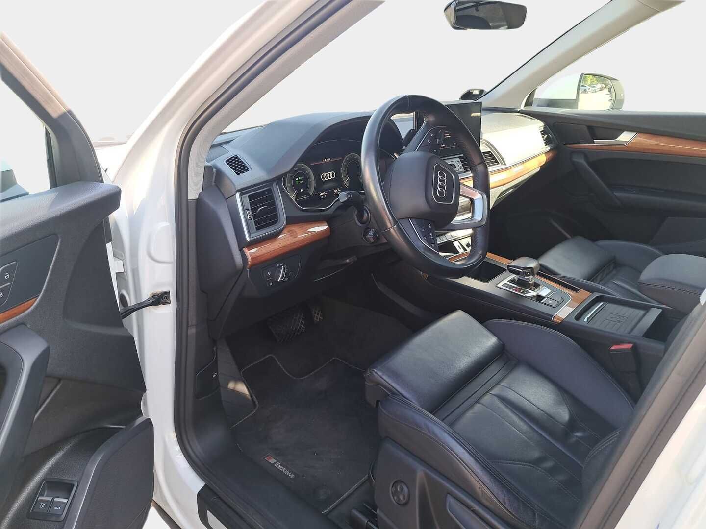 Audi Q5 2022 Advanced 50 TFSI e 220 kW quattro S tronic Electrified Edition - | Facelift | Digimittaristo | Ilma-alusta | Vetokoukku | Ilma-alusta | Matrix- LED | Nahkasisusta | Tutkat | 2x renkaat & vanteet |