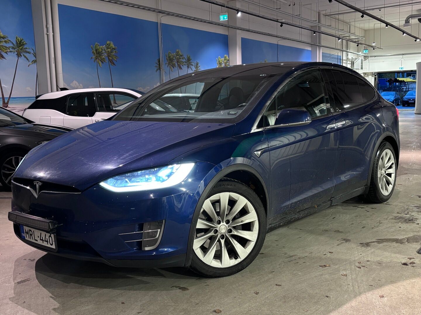 Tesla Model X 2017 100D Long Range AWD Dual Motor - | 6-paikkainen | CCS | Adapt. Vak | Ilma-alusta | Vetokoukku | Nahkapenkit |