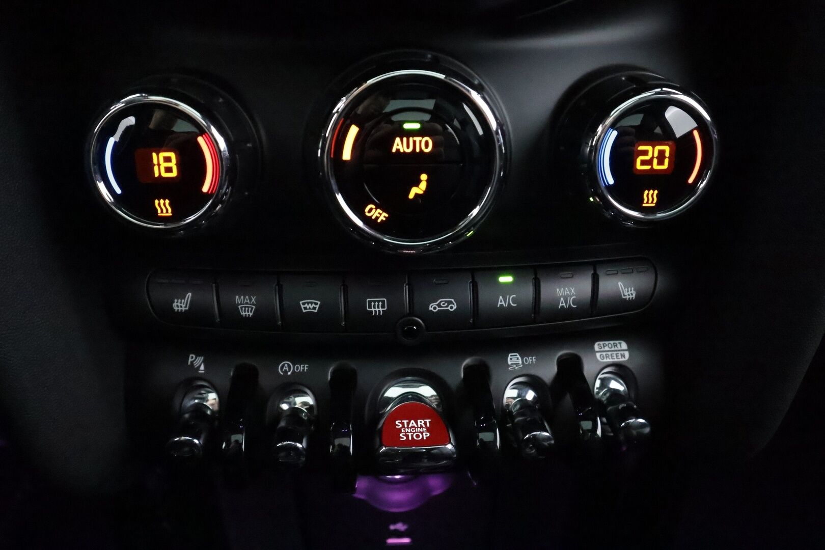 Mini COOPER S 2022 John Cooper Works 2.0 Turbo Hatchback - | Facelift | H&K | Panorama | HUD | Sporttipenkit | P.Kamera | Adapt.alusta | Comfort Access | Nahkasisusta | Apple CarPlay |