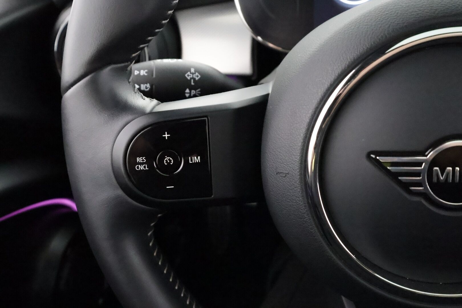 Mini COOPER S 2022 John Cooper Works 2.0 Turbo Hatchback - | Facelift | H&K | Panorama | HUD | Sporttipenkit | P.Kamera | Adapt.alusta | Comfort Access | Nahkasisusta | Apple CarPlay |