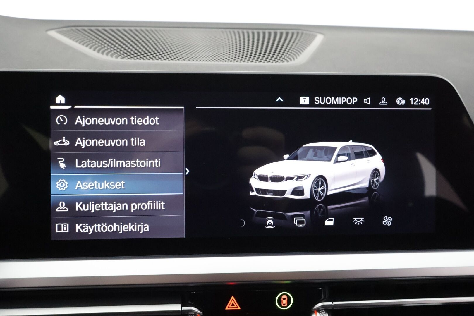 BMW 330 2022 G21 Touring 330e xDrive Business M-Sport - | ACC | Lisälämmitin | P.Kamera | Hifit | LED | Sporttipenkit | Digimittaristo | Apple&Android | Merkkihuollettu | Kahdet Renkaat |