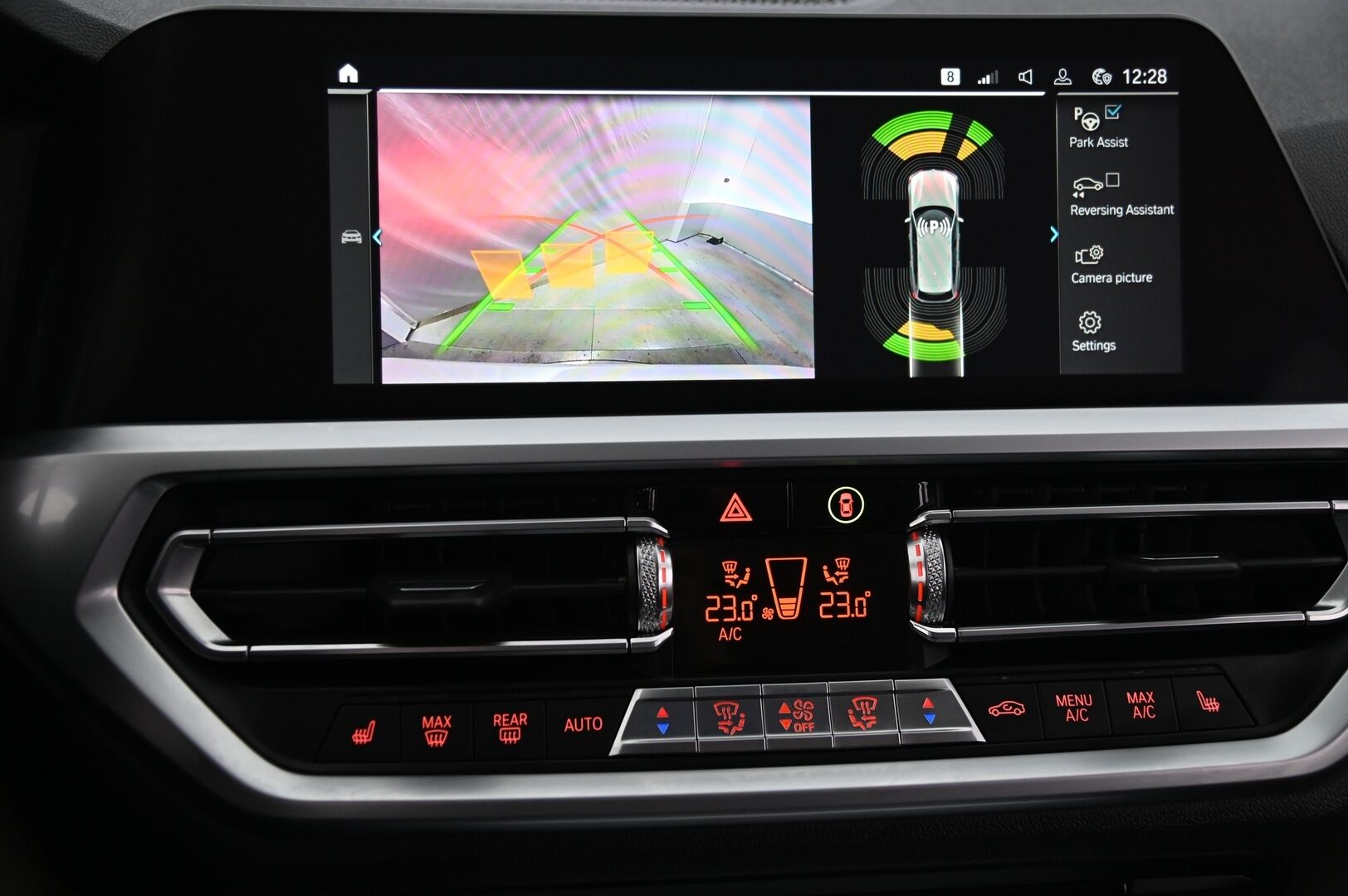 BMW 330 2021 G21 Touring 330e Sport Line **ACC / P.kamera / Hifi / Muistipenkki / LED / Navi / Comfort Access** - *Akusto uusittu* - HULLUT VÄLIPÄIVÄT KORKOTARJOUS 2,49%