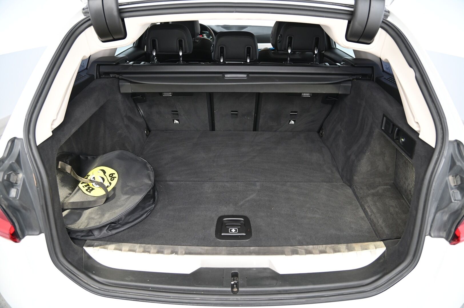 BMW 330 2021 G21 Touring 330e Sport Line **ACC / P.kamera / Hifi / Muistipenkki / LED / Navi / Comfort Access** - *Seuraava katsastus 09/27 / Vetokoukku*