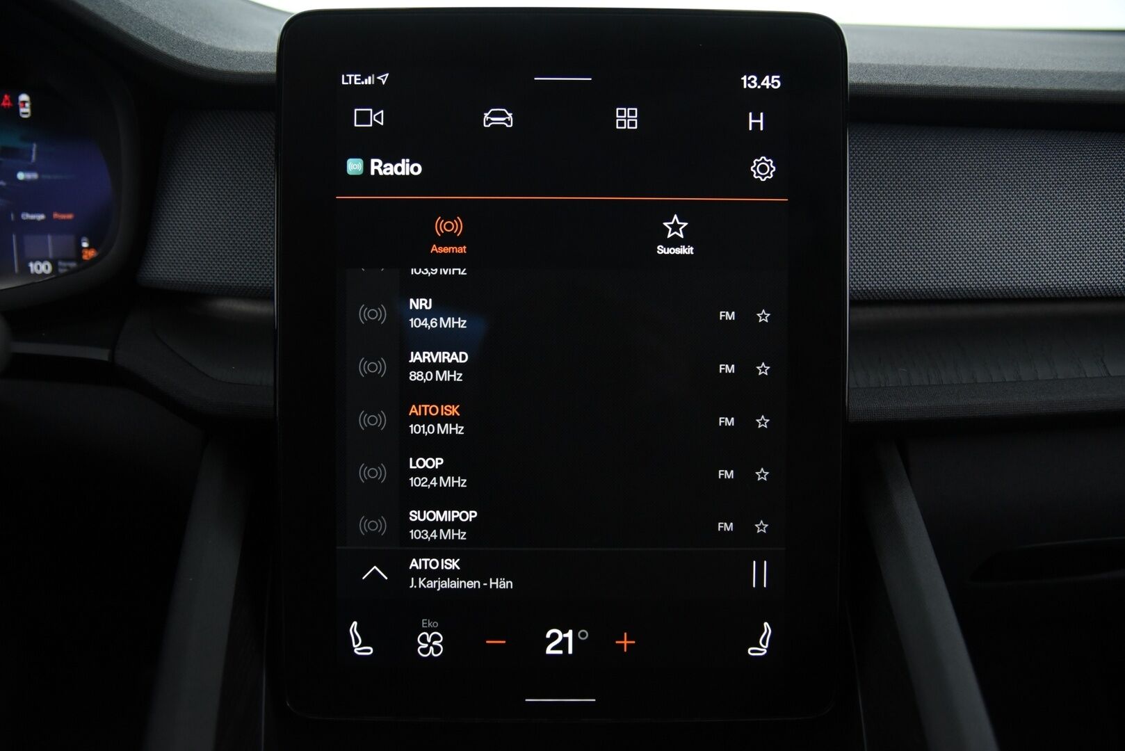 POLESTAR 2 2023 Long Range Single Motor, 170kW, 78kWh  *ACC / H&K / 360° / ILP / Muistipenkki / Lasikatto / LED / Navi* - Pilot Lite & Plus paketti / Uudet talvirenkaat / Akku kuntotarkastettu SoH 96% - Osta nyt, maksa vasta ensi vuonna