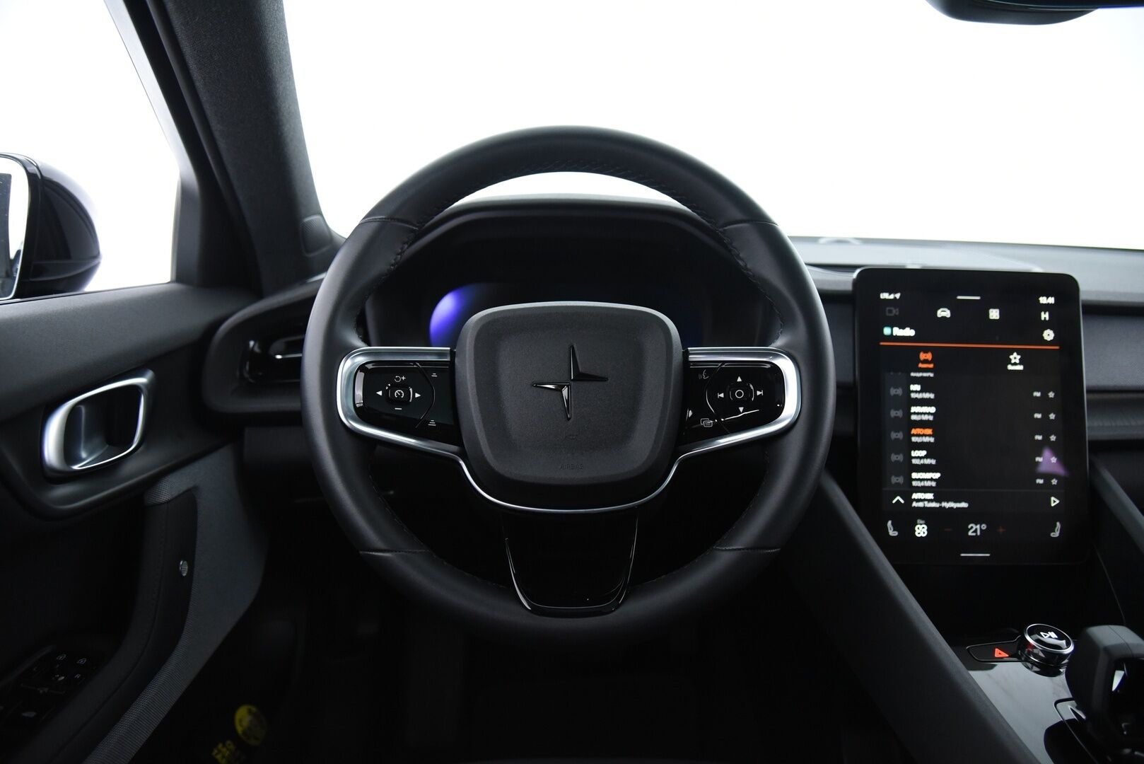 POLESTAR 2 2023 Long Range Single Motor, 170kW, 78kWh  *ACC / H&K / 360° / ILP / Muistipenkki / Lasikatto / LED / Navi* - Pilot Lite & Plus paketti / Uudet talvirenkaat / Akku kuntotarkastettu SoH 96% - Osta nyt, maksa vasta ensi vuonna