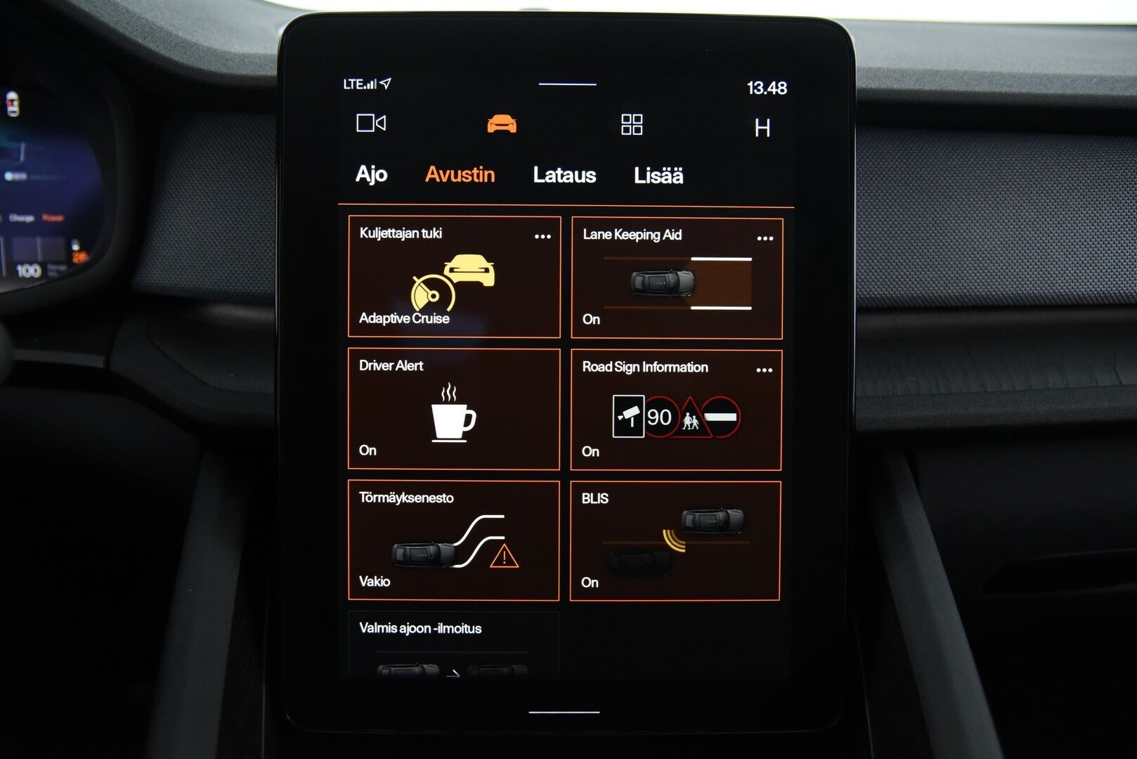 POLESTAR 2 2023 Long Range Single Motor, 170kW, 78kWh  *ACC / H&K / 360° / ILP / Muistipenkki / Lasikatto / LED / Navi* - Pilot Lite & Plus paketti / Uudet talvirenkaat / Akku kuntotarkastettu SoH 96% - Osta nyt, maksa vasta ensi vuonna