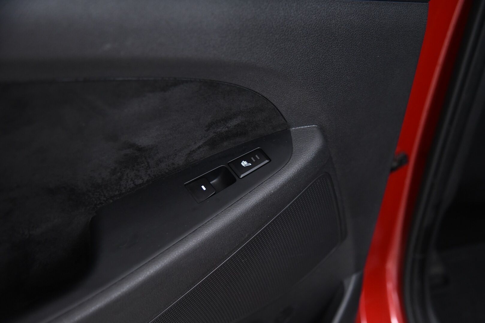 Hyundai Tucson 2017 1,6 6MT ISG Comfort * Vetokoukku / Lohkolämmitin / P-Kamera / Vakkari / Lämm. Ohjauspyörä * - Erinomainen huoltohistoria! / 2x renkaat aluvanteilla - HULLUT AVAJAISHULINAT KORKOTARJOUS 3,29 %