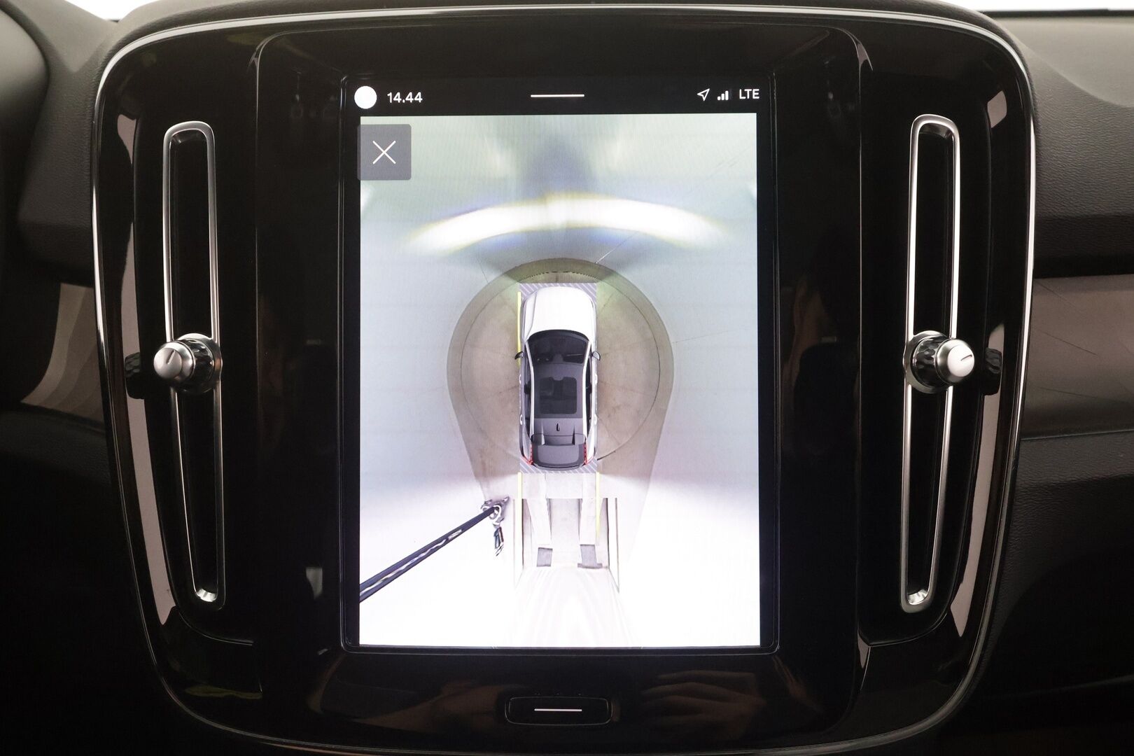 Volvo C40 2023 Recharge Twin Ultimate aut - | ACC | ILP | Koukku | Pixel-LED | Harman/Kardon | Lasikatto | Muistipenkki | Sporttipenkit | Pilot Assist | BLIS | Keyless | 2x renkaat aluin |