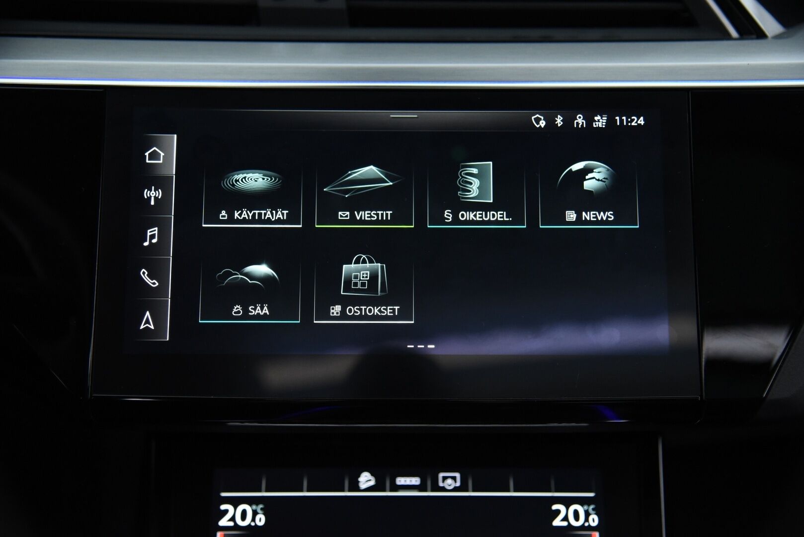 Audi e-tron 2021 Sportback 55 quattro S-line / Adapt.vakkari / B&O / Matrix / Panorama / Koukku / BLIS / - 3,99 % KORKOTARJOUS TÄHÄN AUTOON - Akku kuntotarkastettu / Merkkihuollot / Muistipenkki / Irroitettava koukku / Huippuvarusteltu! 