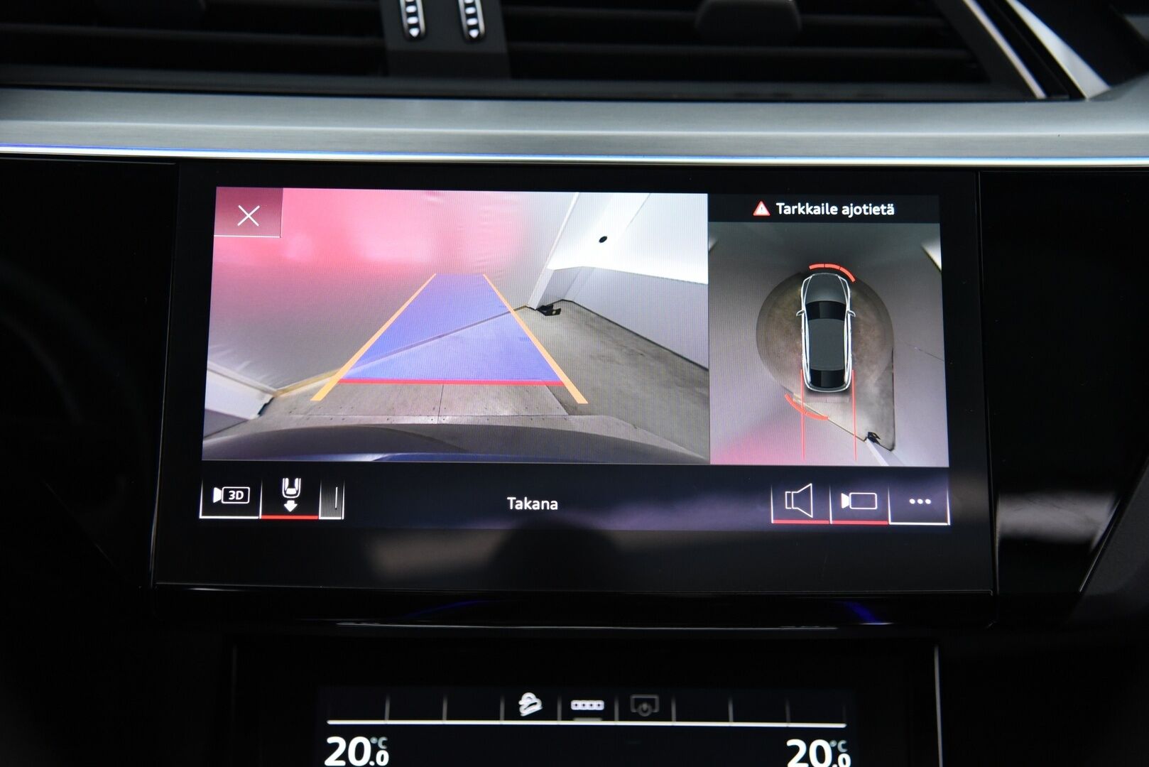 Audi e-tron 2021 Sportback 55 quattro S-line / Adapt.vakkari / B&O / Matrix / Panorama / Koukku / BLIS / - 3,99 % KORKOTARJOUS TÄHÄN AUTOON - Akku kuntotarkastettu / Merkkihuollot / Muistipenkki / Irroitettava koukku / Huippuvarusteltu! 