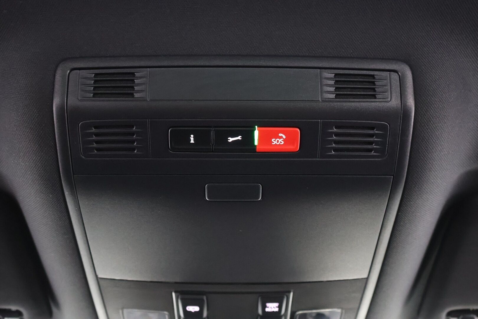 Volkswagen Passat 2021 Variant GTE Plug-In Hybrid 160 kW DSG-Aut. - | Adapt. vak. | Matrix-LED | Koukku | BLIS | P-Kamera | Digimittaristo | Keyless | Hierova Kuljettajan Istuin