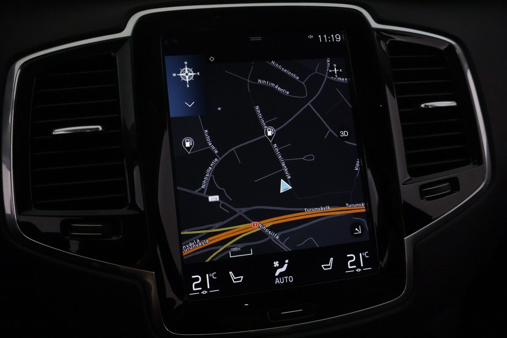 Volvo XC90 2019 D5 AWD Momentum aut - * 7P | Webasto | ACC | Full-LED | P.Kamera | Keyless | Taittuva koukku | Navi | 2x Alut *